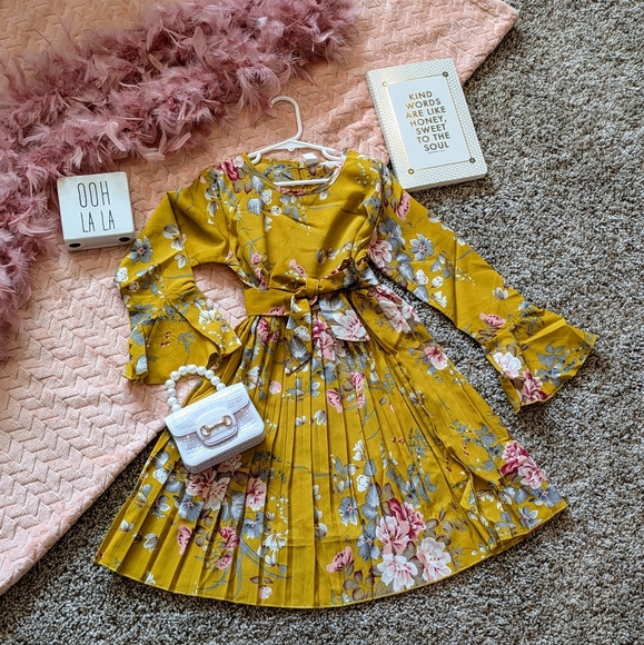 Other - Kids Yellow Floral Pleated Dress